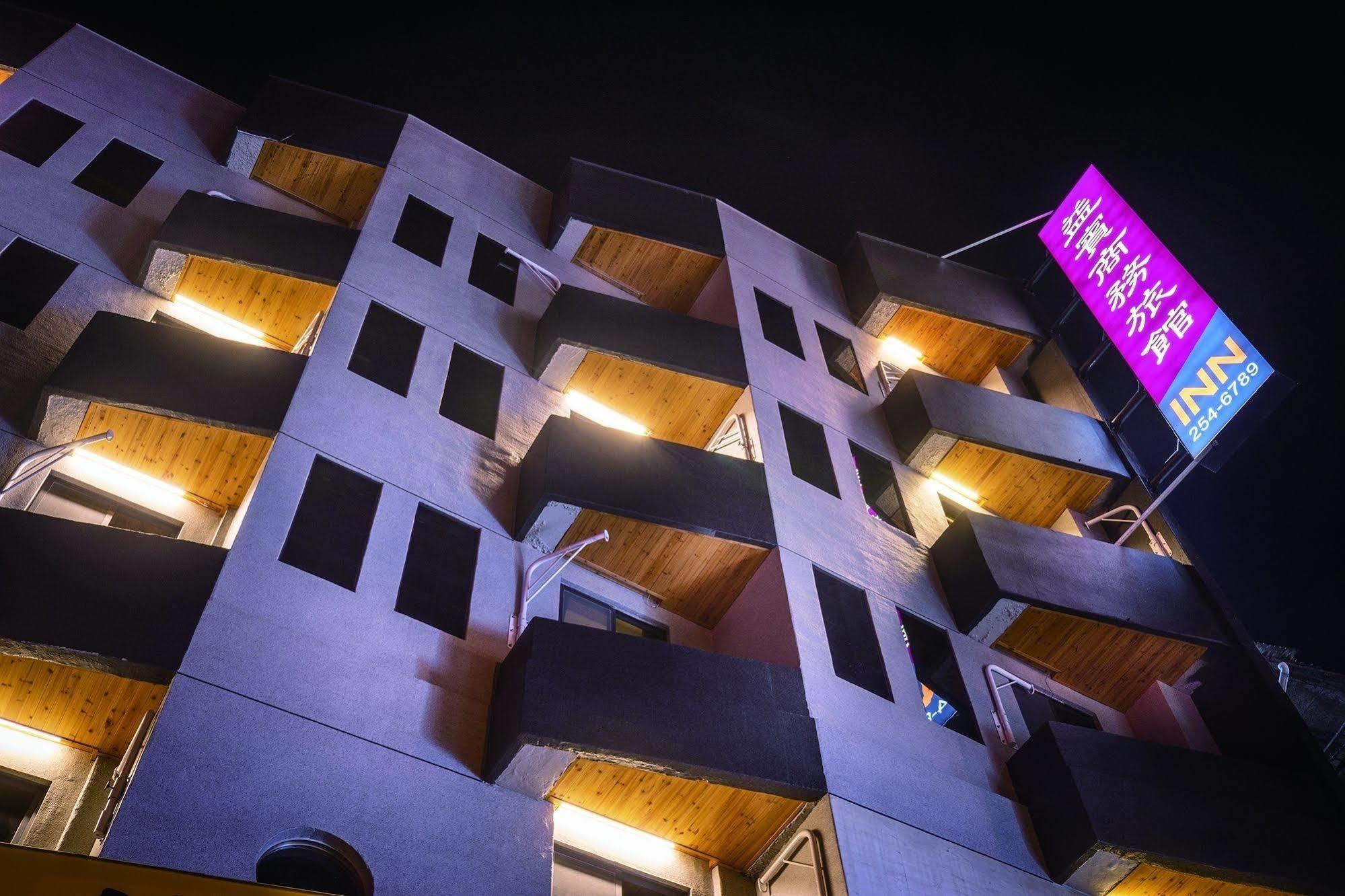 Tourism Inn Тайнань Экстерьер фото